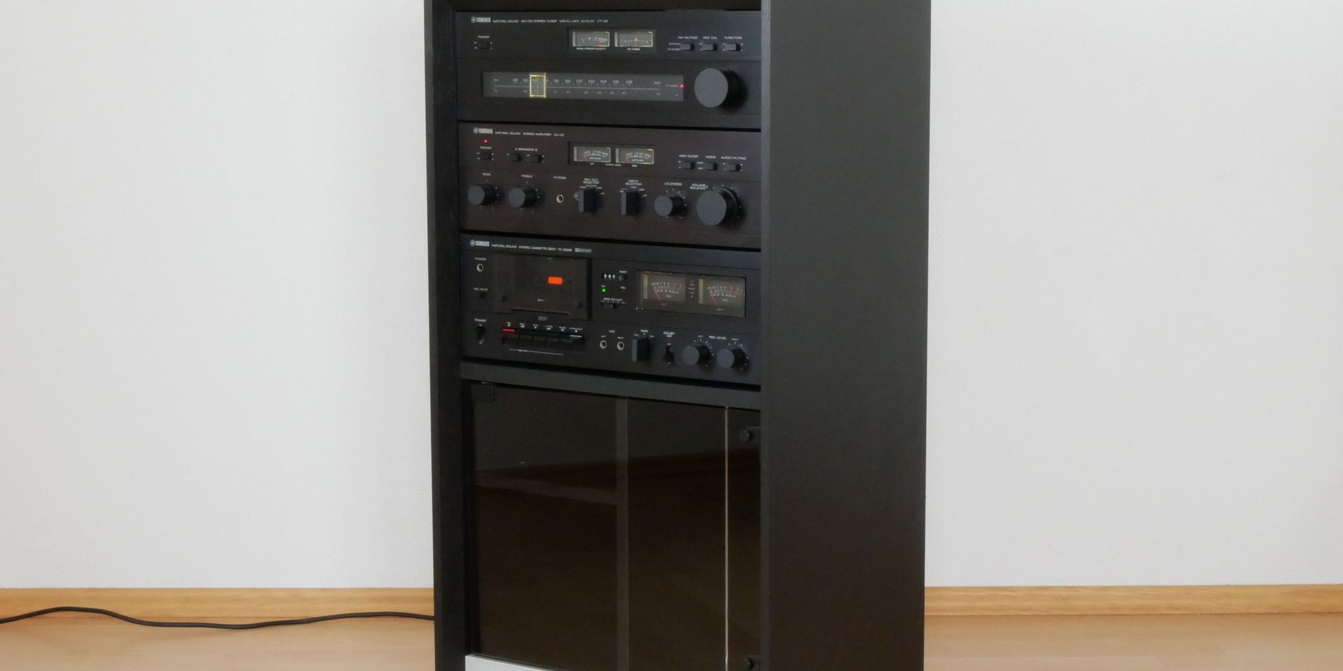 YAMAHA Rack LC-V 1: vorne rechts 