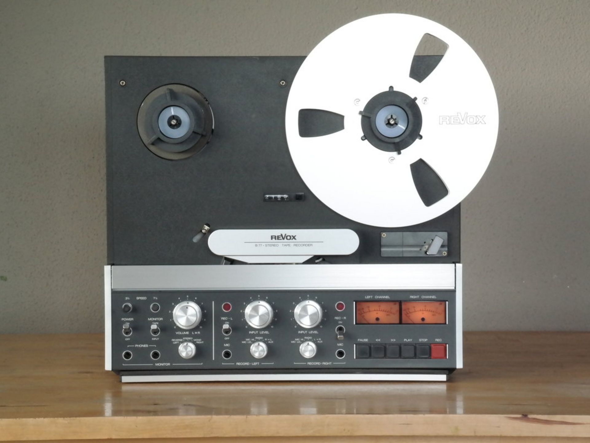 Revox B77 - Front 