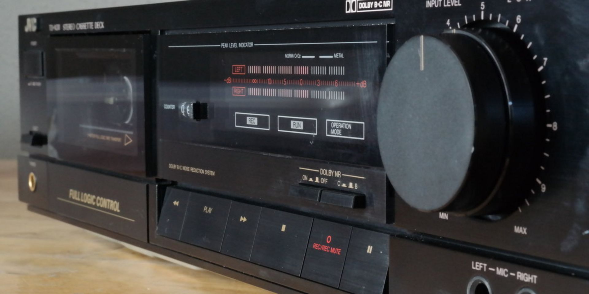 JVC TD-X311 - Front 