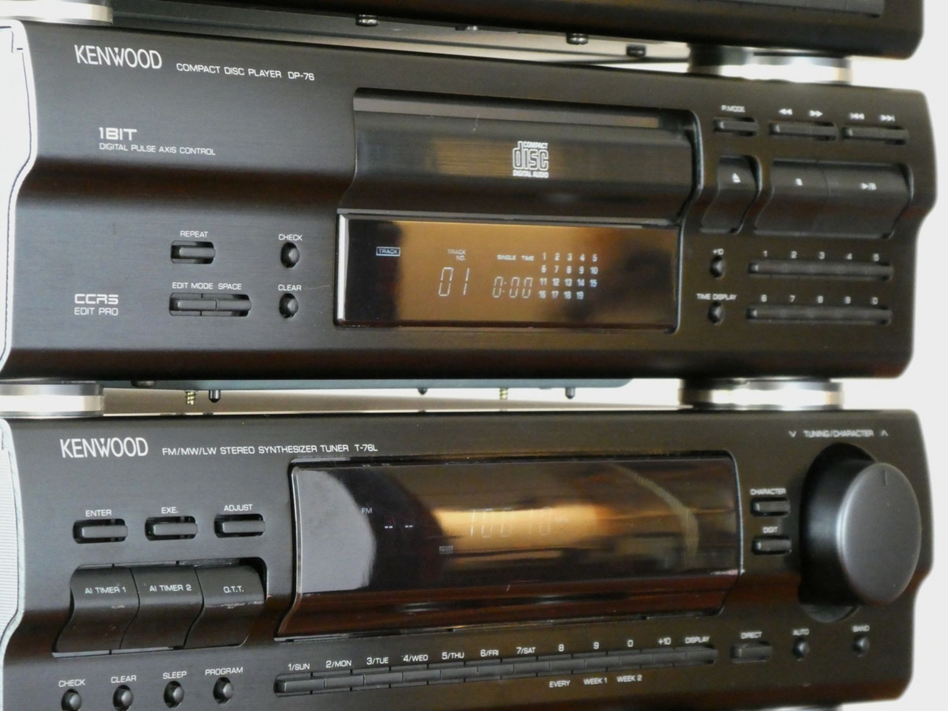 Kenwood Tuner T-76L mit CD-Player DP-76 