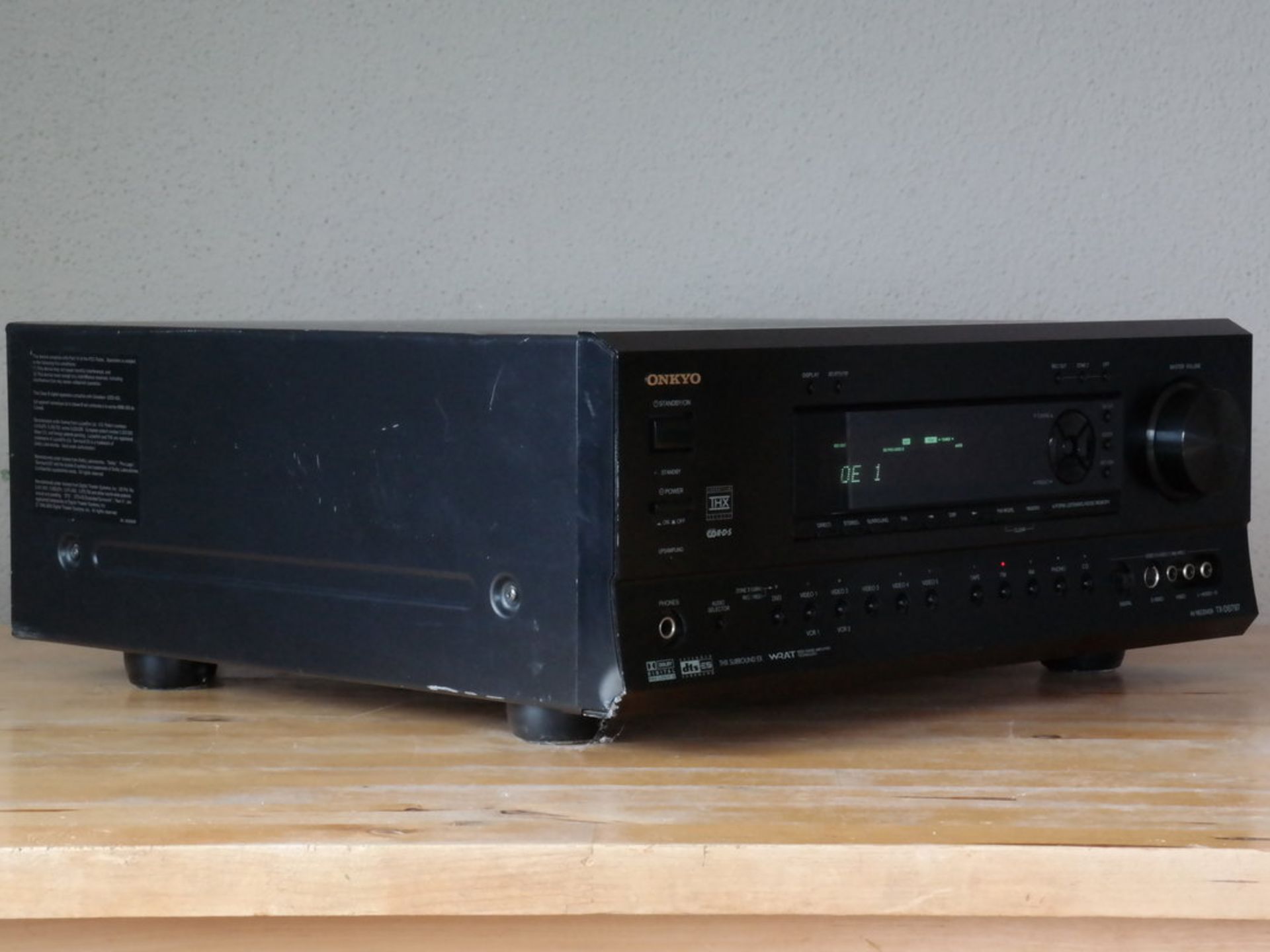 Onkyo TX-DS797 - Front / Seite links 