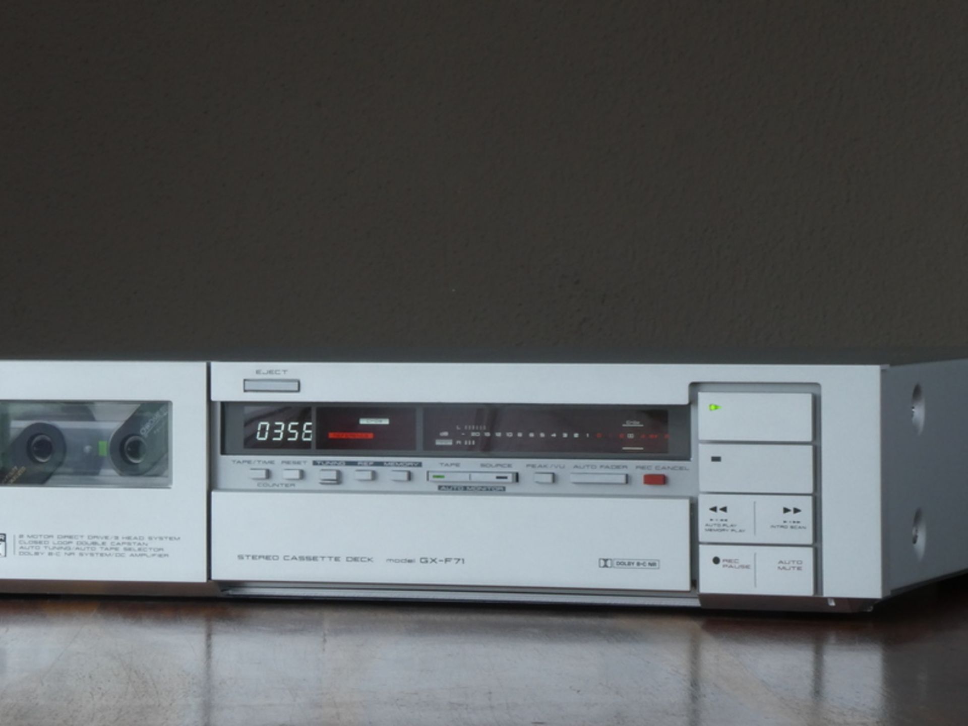 AKAI GX-F71 – vorne von rechts 