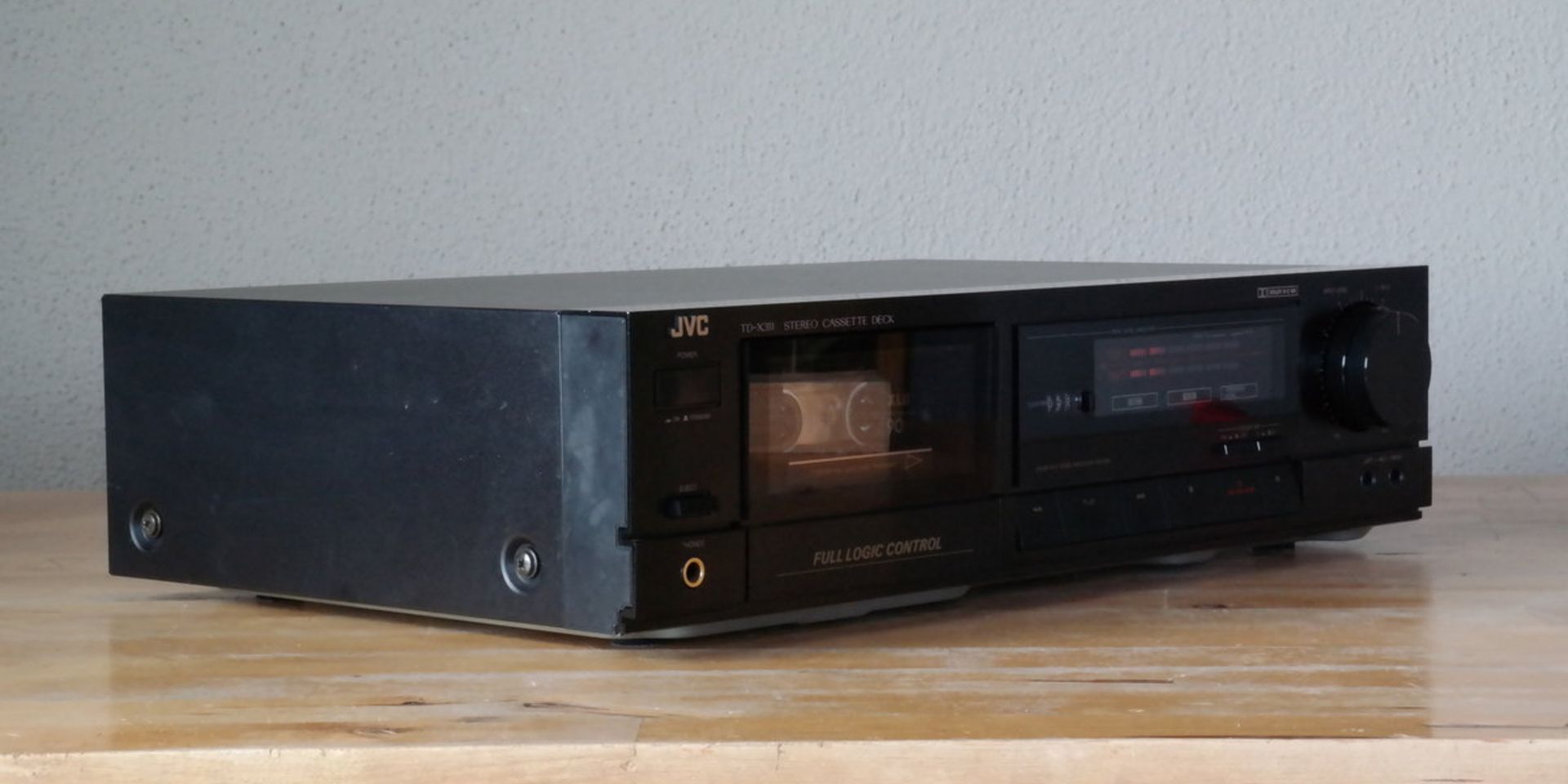 JVC TD-X311 - Front / Seite links 